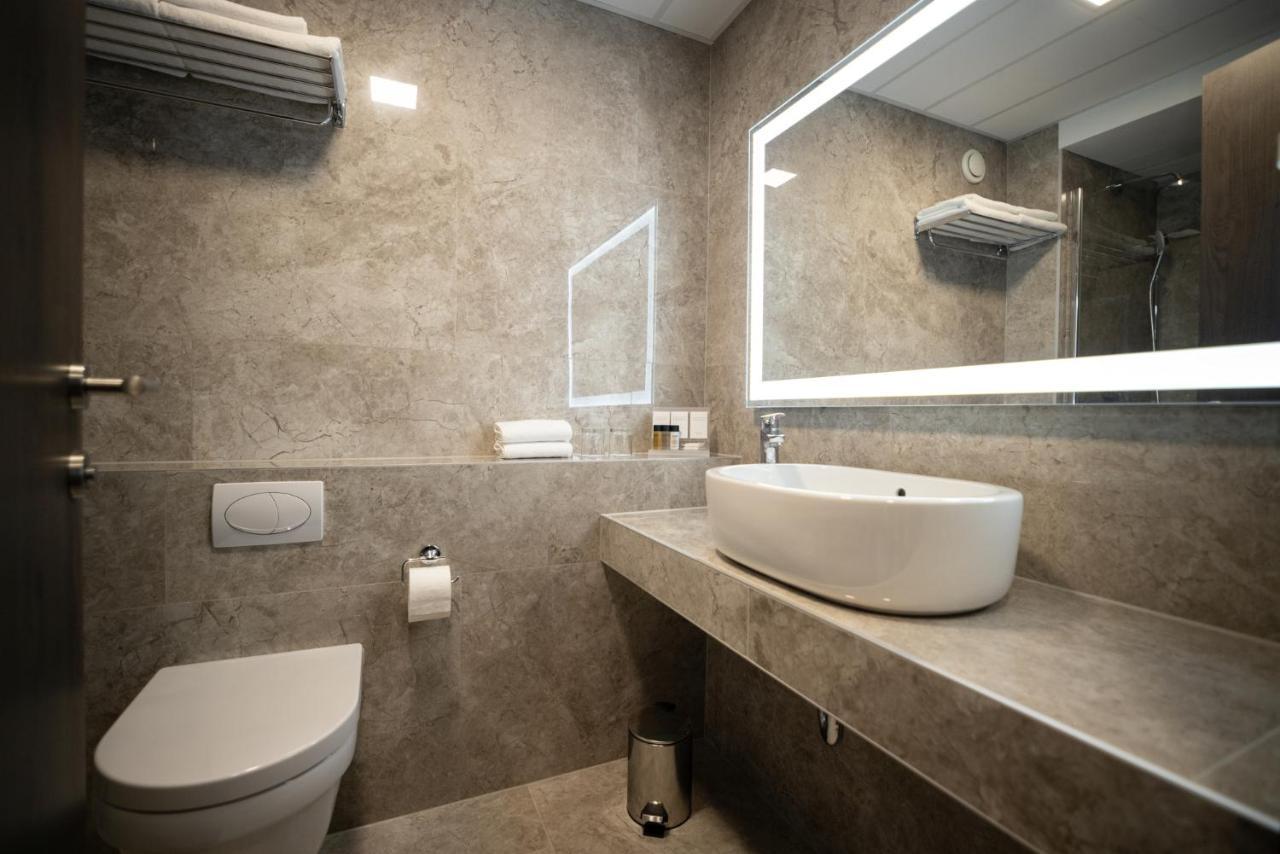 Hotel Osijek Eksteriør bilde