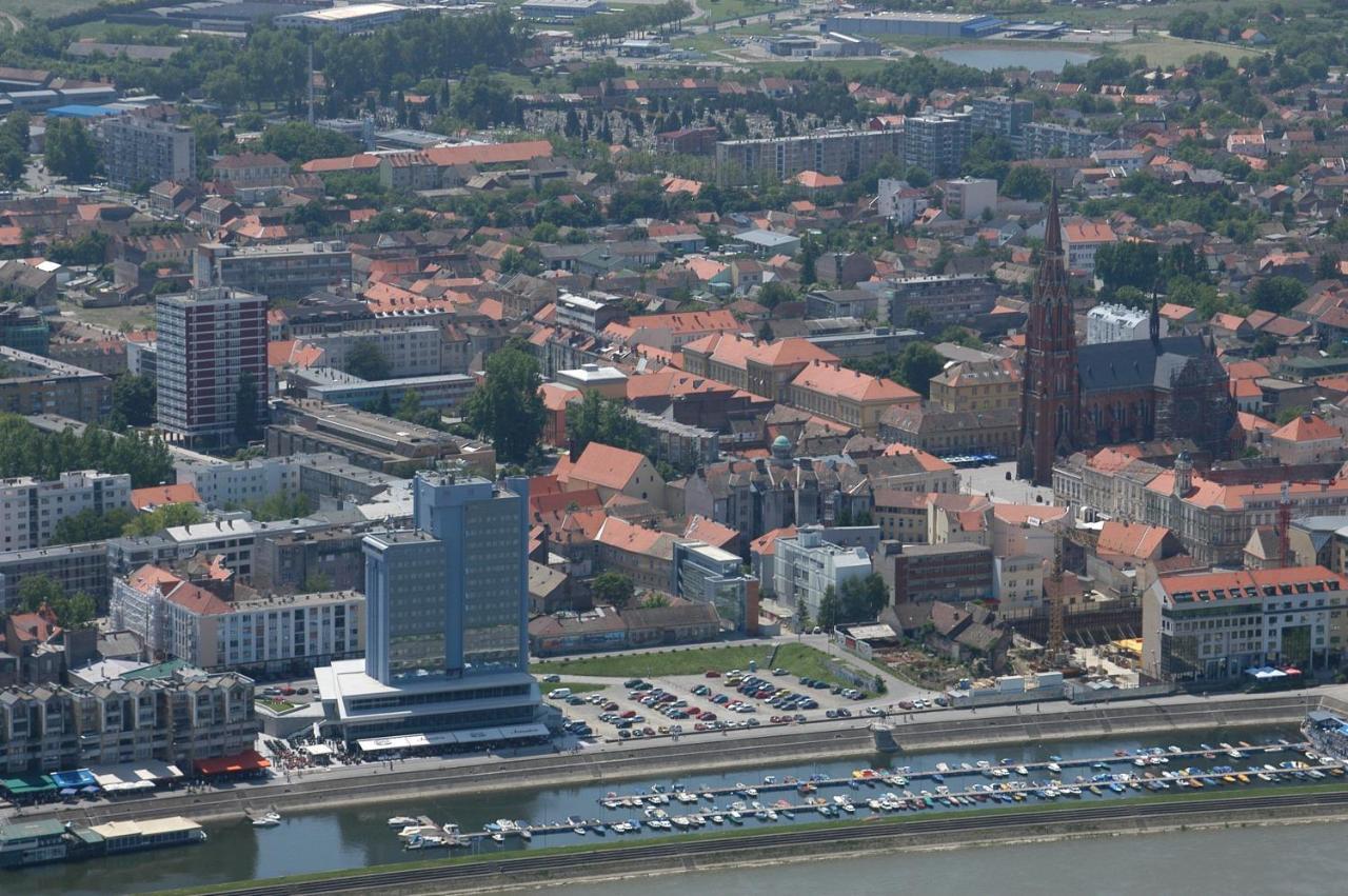 Hotel Osijek Eksteriør bilde